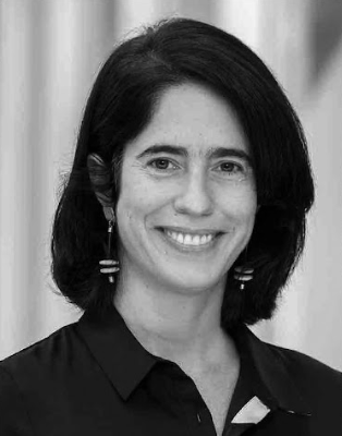 Dr. Cristina Buarque de Hollanda